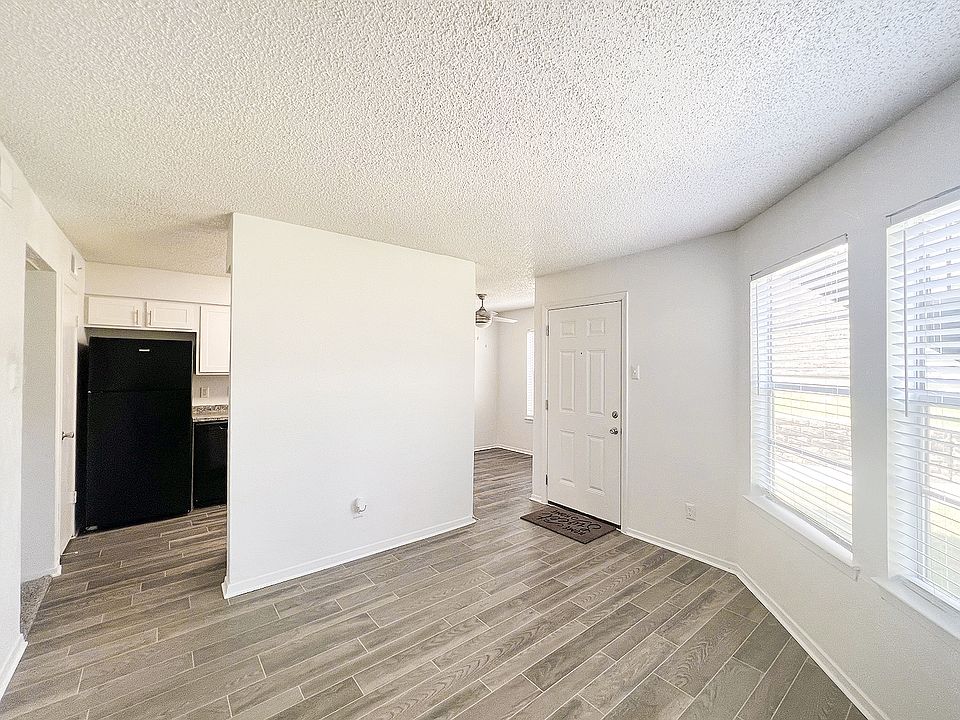 A1 - Living Room