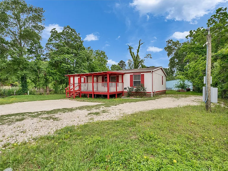 25779 Almarie Dr — Photo 17