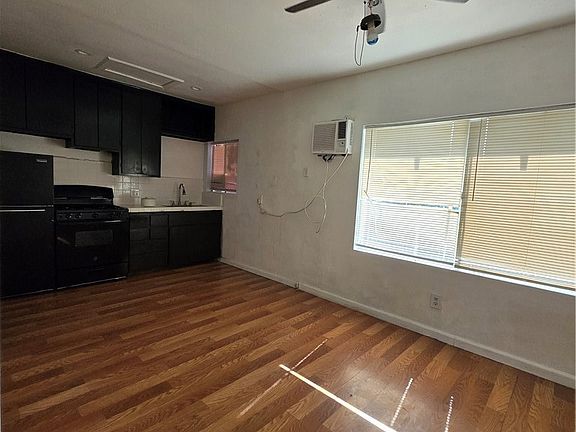 3rd image of 1138 N D St #1138