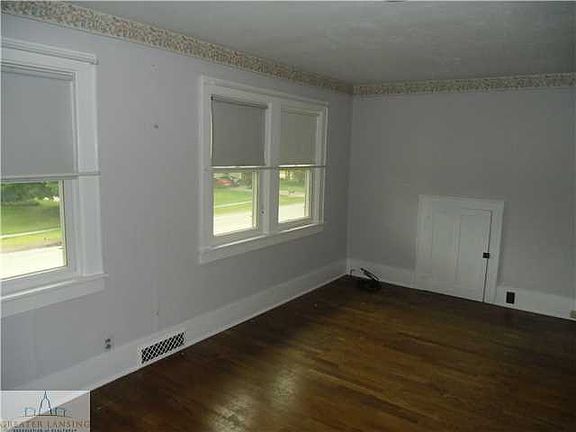 5th image of 2062 Delhi St NE