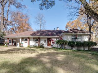 4200 Chickasaw Rd, Memphis, TN 38117