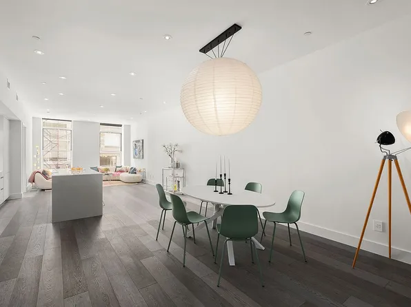 19 Warren St APT 2E, New York, NY 10007