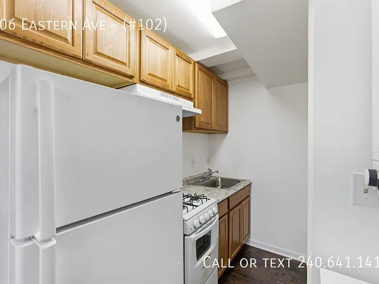 506 Eastern Ave NE #102 — Photo 6