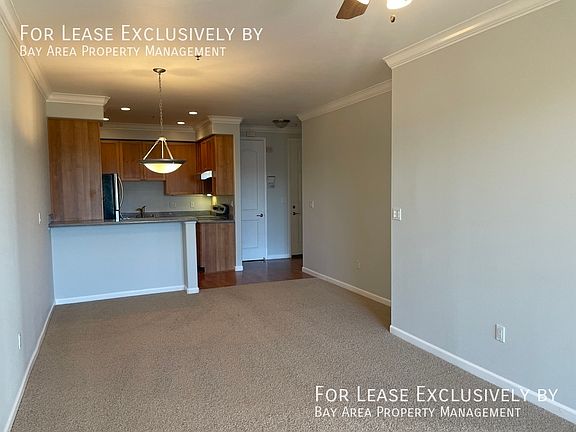 4th image of 2330 University Ave Unit 270
