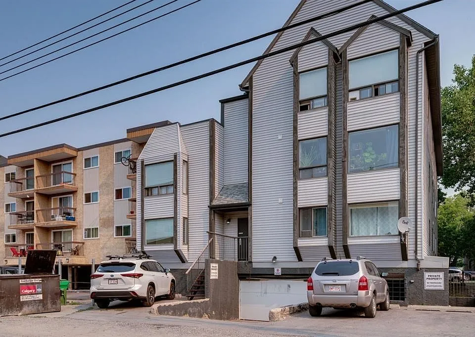 Building Photo 3