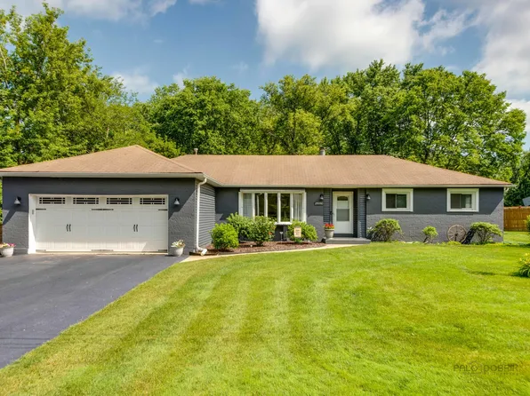25780 W Woodlawn Ave, Antioch, IL 60002