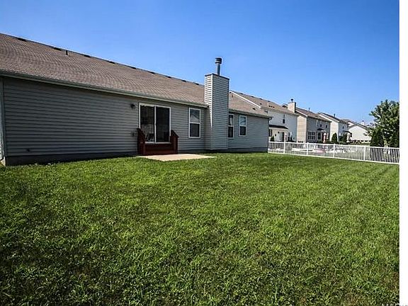 3rd image of 3878 Scarlet Oak Dr