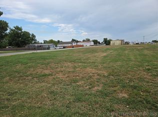12 W 20th Hwy, Skiatook, OK 74070
