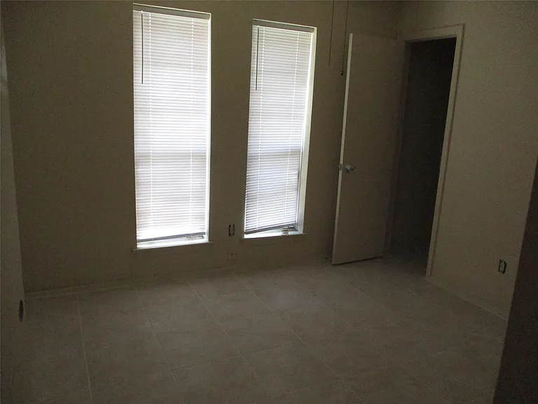 7515 Muirwood Ln — Photo 13