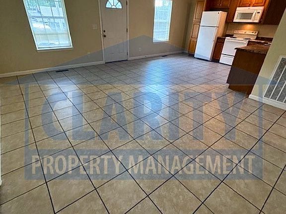 5th image of 581 Linda Dr SE