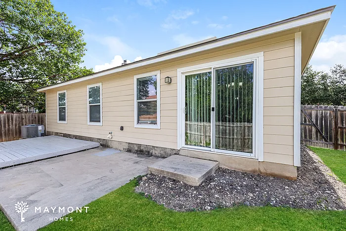 11233 Forest Pass Ct — Photo 14