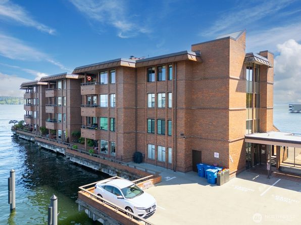 2330 43rd Avenue E #403B, Seattle, WA 98112