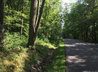 21 Beach Road Ext, Clinton, CT 06413