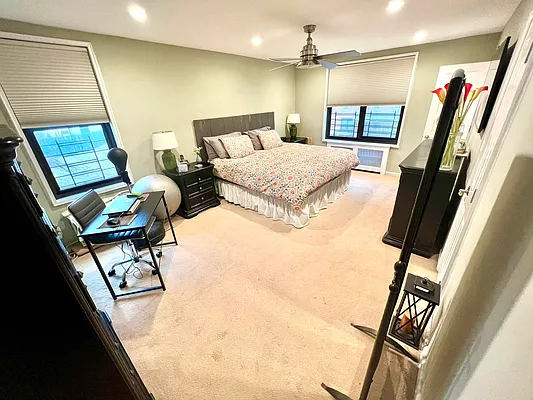 Sold by Winzone Realty Inc | media 36