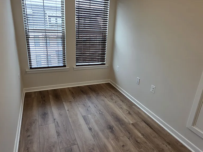22891 Tawny Pine Sq — Photo 4