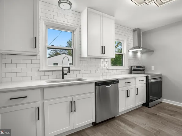 328 Radcliffe Ave, Hagerstown, MD 21740