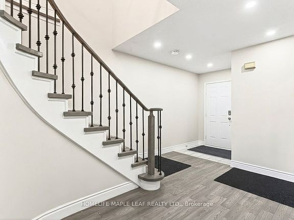 3rd image of 735 Constellation Dr