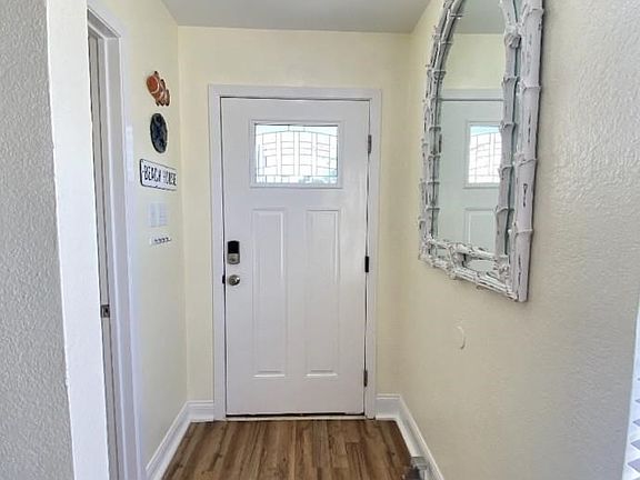 4th image of 1015 N Allen St #A
