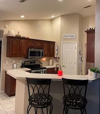 4th image of 382 NW Colquitt Way