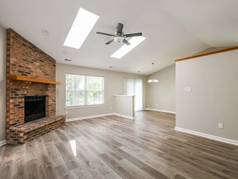 9695 Claymore Dr — Photo 5