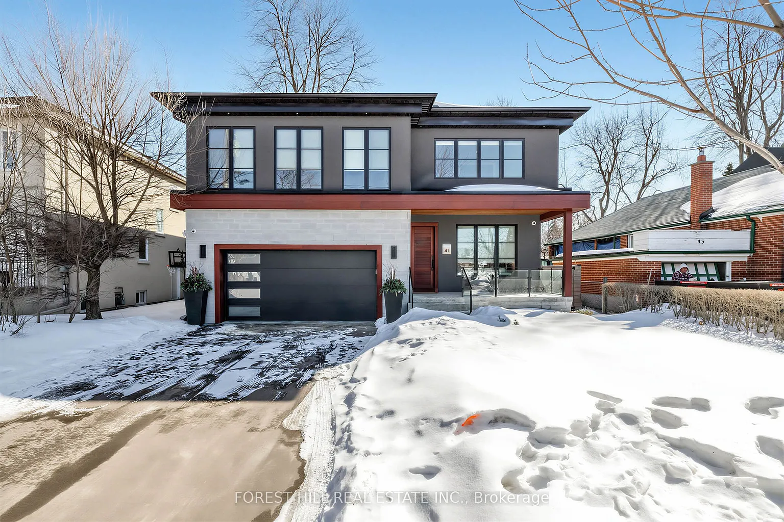 41 Invermay Ave photo 1