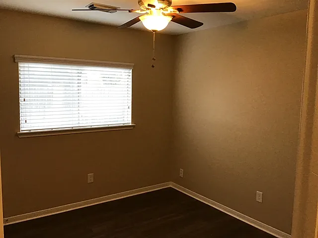 1703 Oak Valley Dr — Photo 13