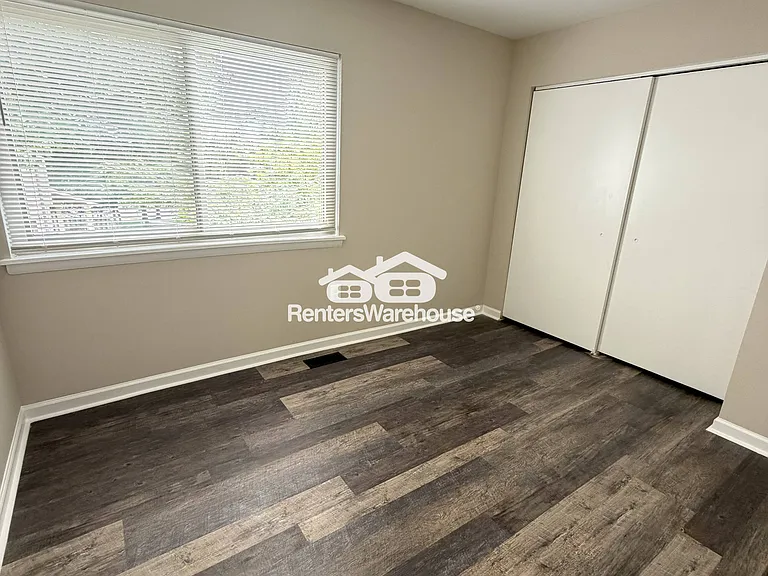 7538 Woodbine Dr — Photo 16