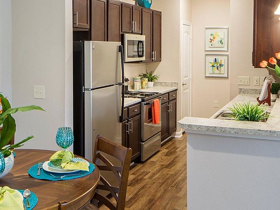 3rd image of 108 Steinbeck Way APT 108