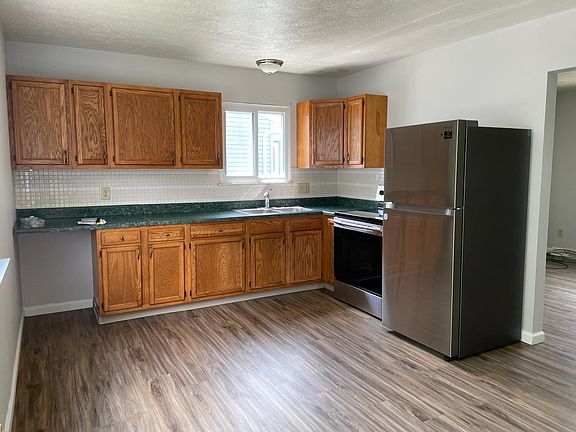2nd image of 4771 Hudson Dr