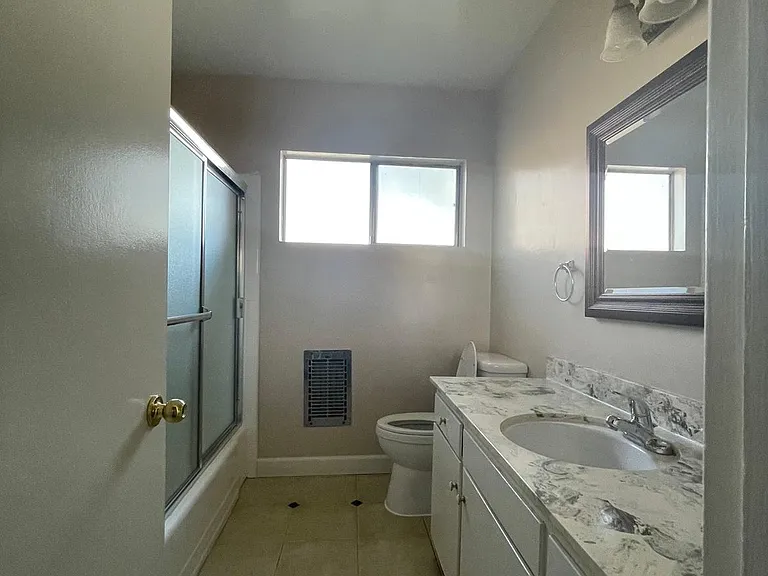 4425 Ocean View Blvd #8 — Photo 10