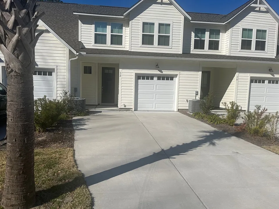 12 Marlowe Way