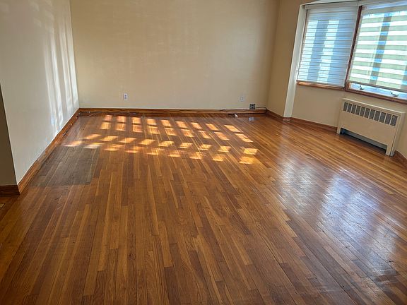 5th image of 59 W Fenimore St