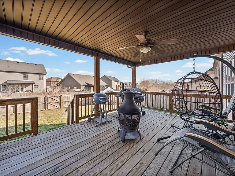 3747 Windmill Dr — Photo 37