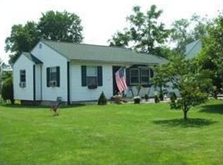 34 Edgecumb Rd, West Milford, NJ 07480