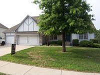 1st image of 1505 SW Stonecreek Dr