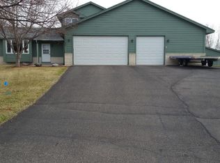 13185 Orchid St NW, Coon Rapids, MN 55448