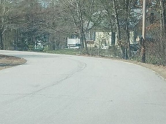 4th image of 5 Peninsula Dr