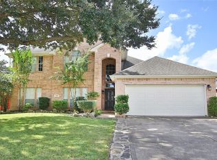 1006 E Hampton Dr, Pearland, TX 77584