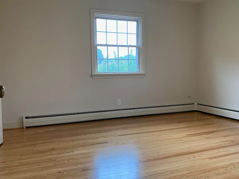 300 Claiborne Ave #2 — Photo 14