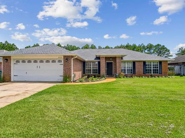 993 Lake Aire Dr, Pensacola, FL 32506