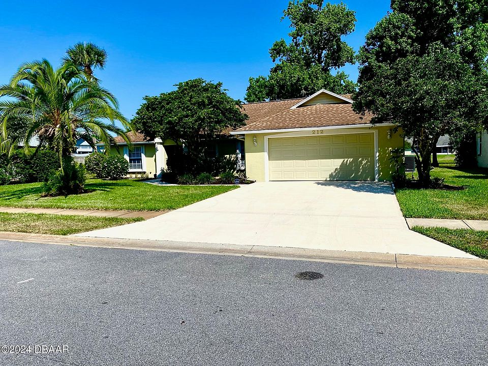 1st image of 212 Hollowbrook Cir