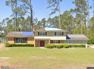 1729 W Forest Dr, Douglas, GA 31533