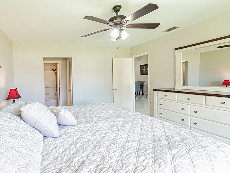 4230 Jack Frost Ct #4 — Photo 20