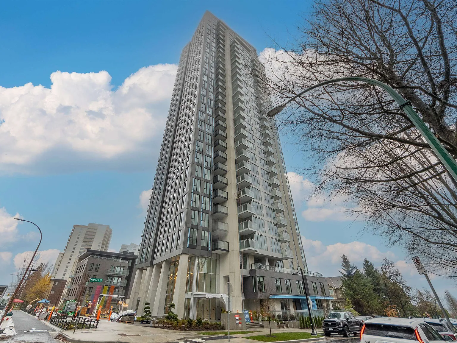 1 bed, 524 sqft, $2,350 — Photo 2