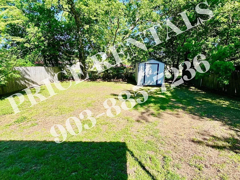 613 League St S — Photo 10