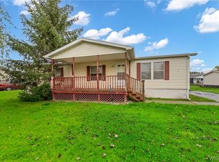 1414 Village Park Dr, Alden, NY 14004