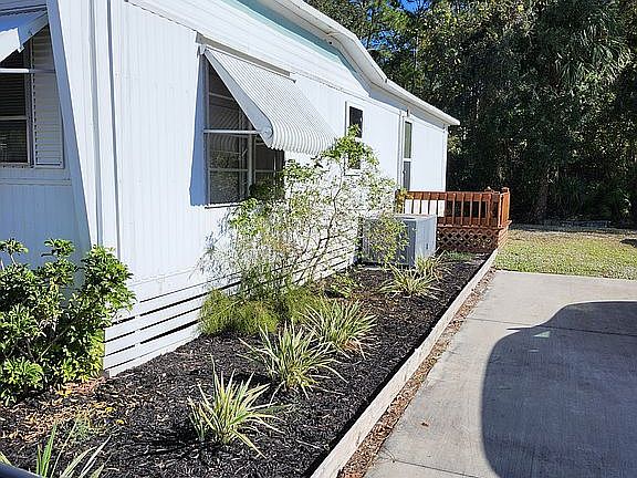 2nd image of 4835 Clover Ln