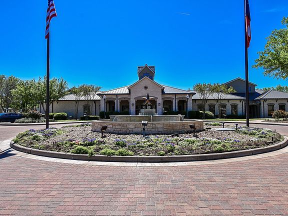 3rd image of 5227 Sandyfields Ln