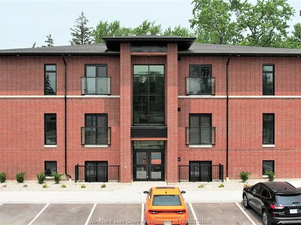 6550 Wyandotte St E #201, Windsor, ON N8S 1P2