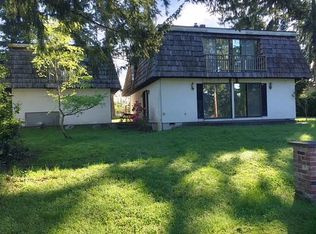 233 Mackenzie Dr, Camano Island, WA 98282